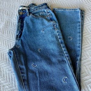 Size 22 PacSun embroidered mom jean